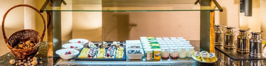 Stay Healthy On the Road - Hotel Breakfast Tips