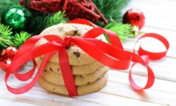 Lighten Up the Holiday Cookie Swap