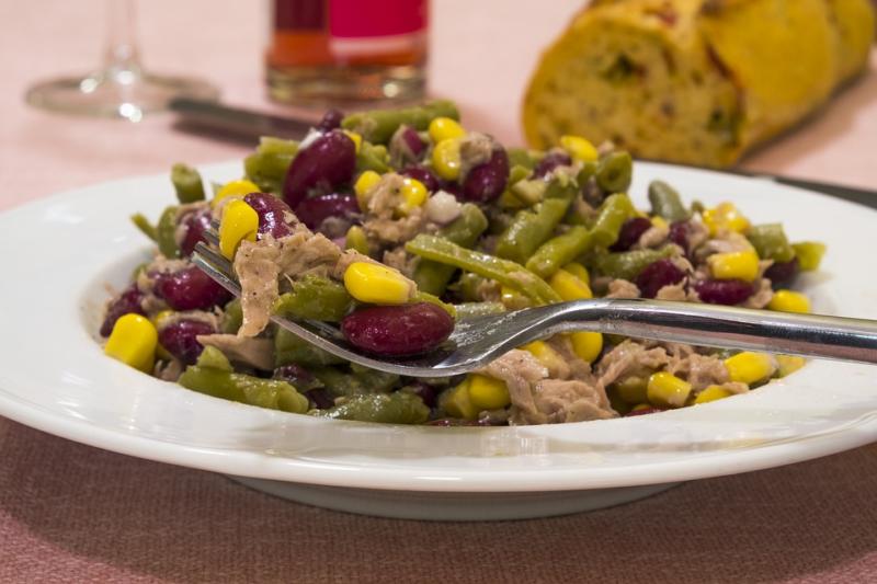 Summery Garden Bean and Tuna Salad