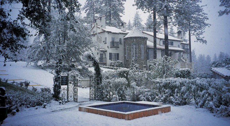 Chateau du Sureau, Yosemite, Oakhurst