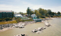 Babymoon Package – The Lakehouse Inn, Geneva on the Lake, Ohio