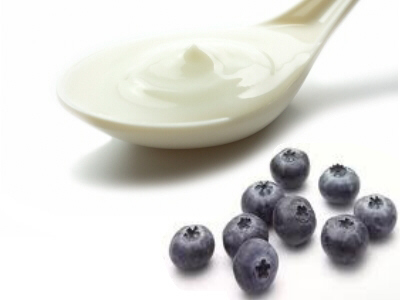 yogurt and blueberries