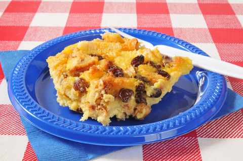 bread pudding with raisins