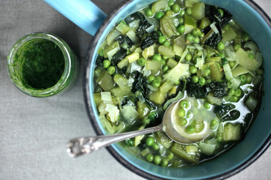 Spring Green Vegetable Minestrone | 80 Calories